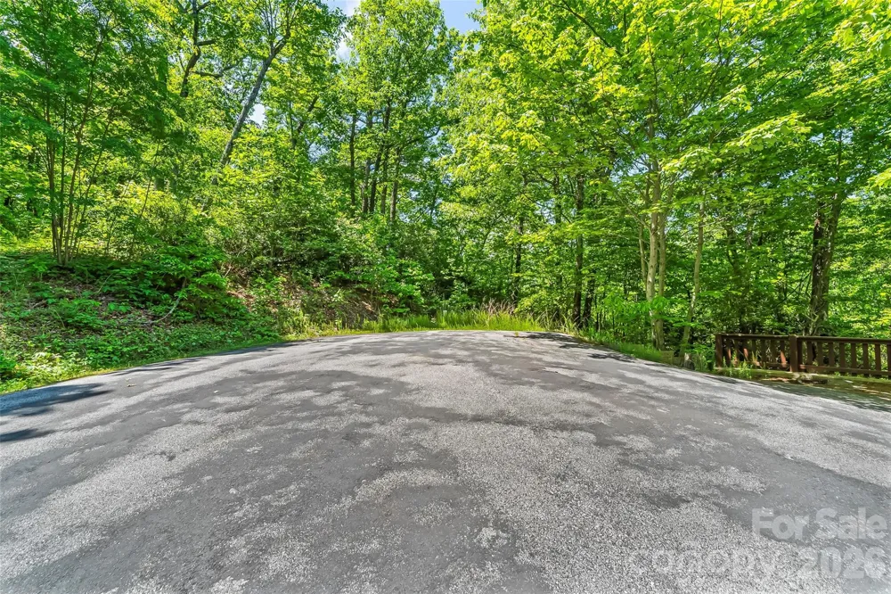 1620 North Haven Drive #CC18 Black Mountain, NC 28711