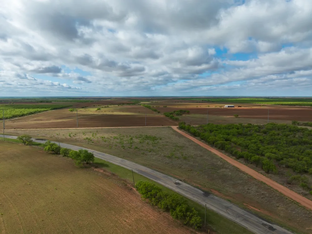 Farm Market 600 Highway Haskell, TX 79521