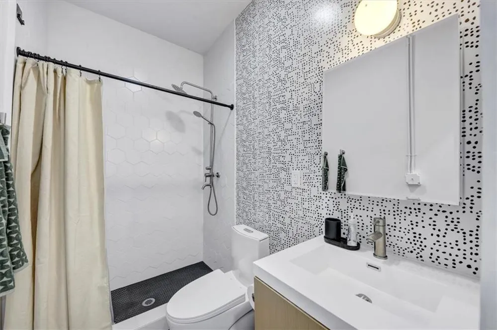 1805 Harvard Avenue #205 College Park, GA 30337