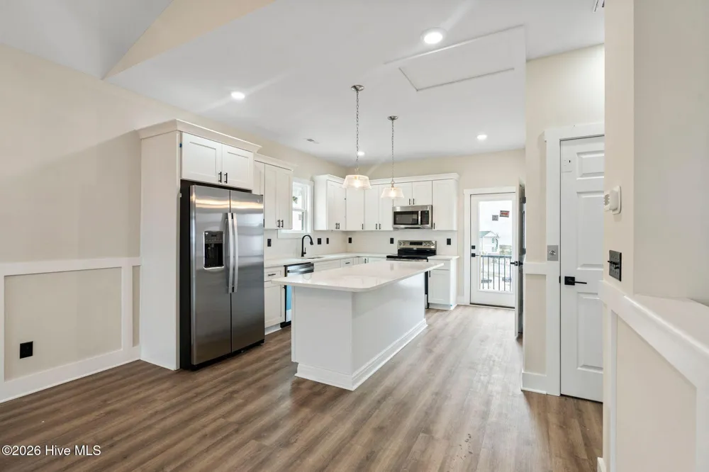205 Shell Road Surf City, NC 28445