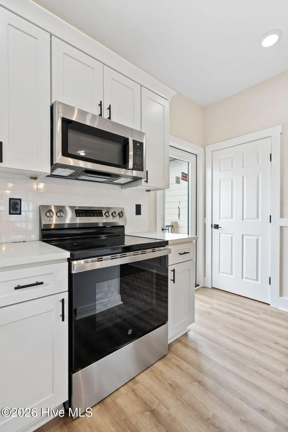 205 Shell Road Surf City, NC 28445