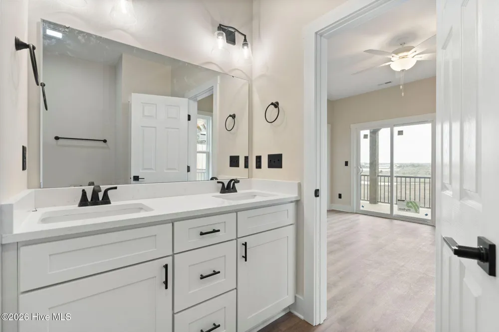 205 Shell Road Surf City, NC 28445