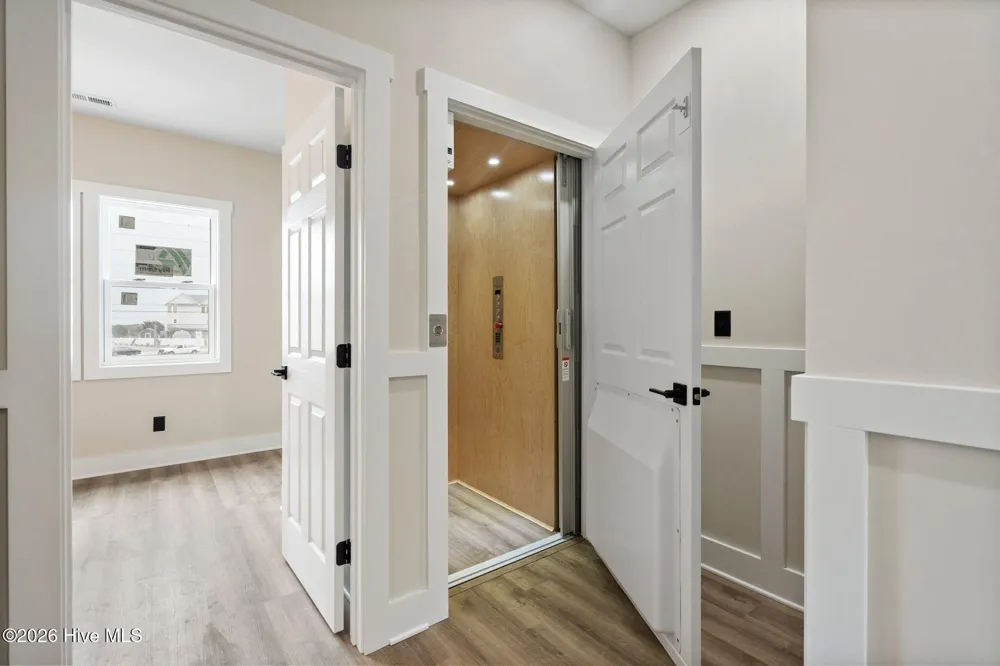 205 Shell Road Surf City, NC 28445