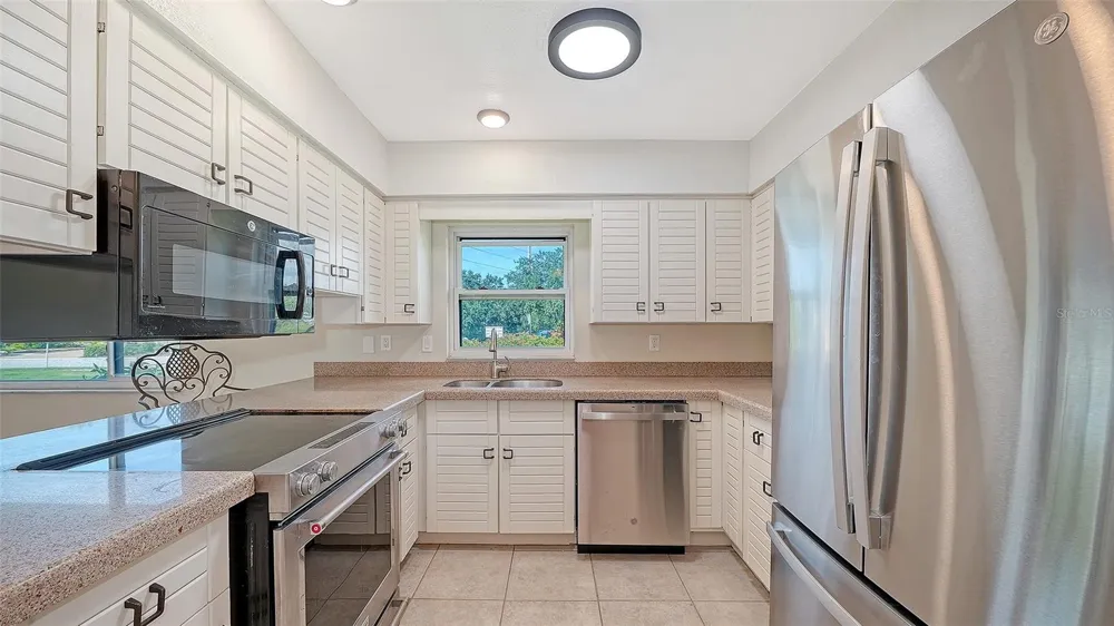 3799 COUNTRYSIDE ROAD Sarasota, FL 34233