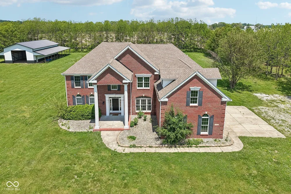 4450 W 300 Fairland, IN 46126