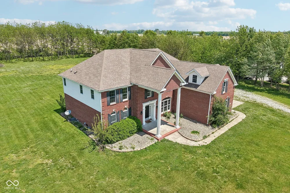 4450 W 300 Fairland, IN 46126