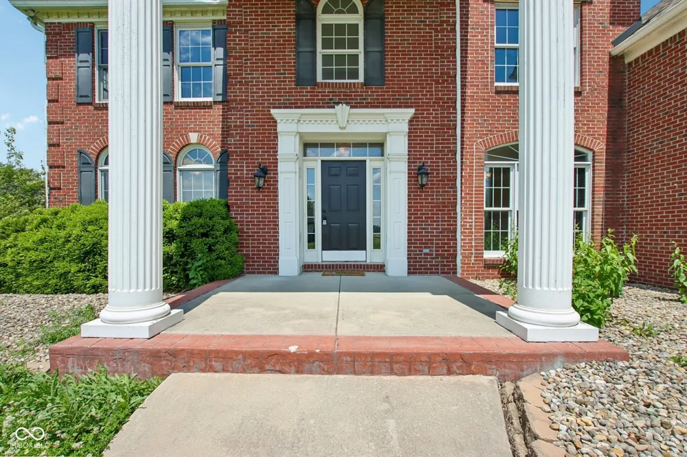 4450 W 300 Fairland, IN 46126