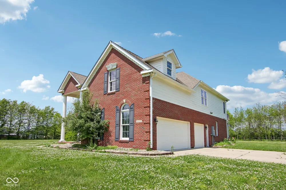 4450 W 300 Fairland, IN 46126