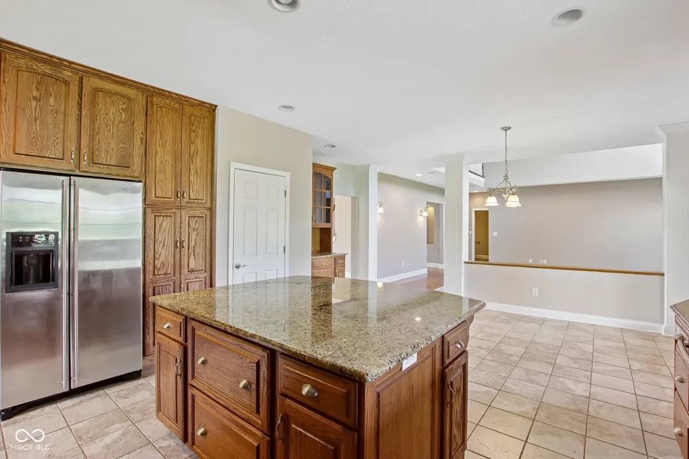 4450 W 300 Fairland, IN 46126
