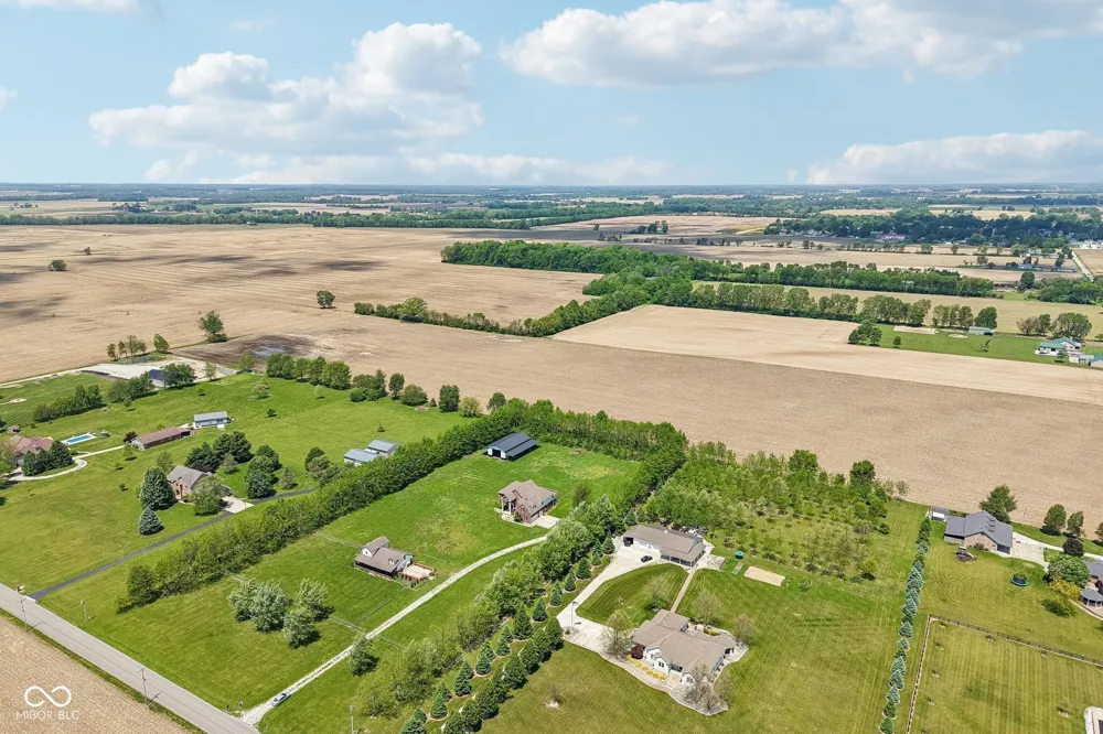 4450 W 300 Fairland, IN 46126
