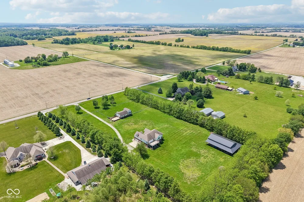 4450 W 300 Fairland, IN 46126
