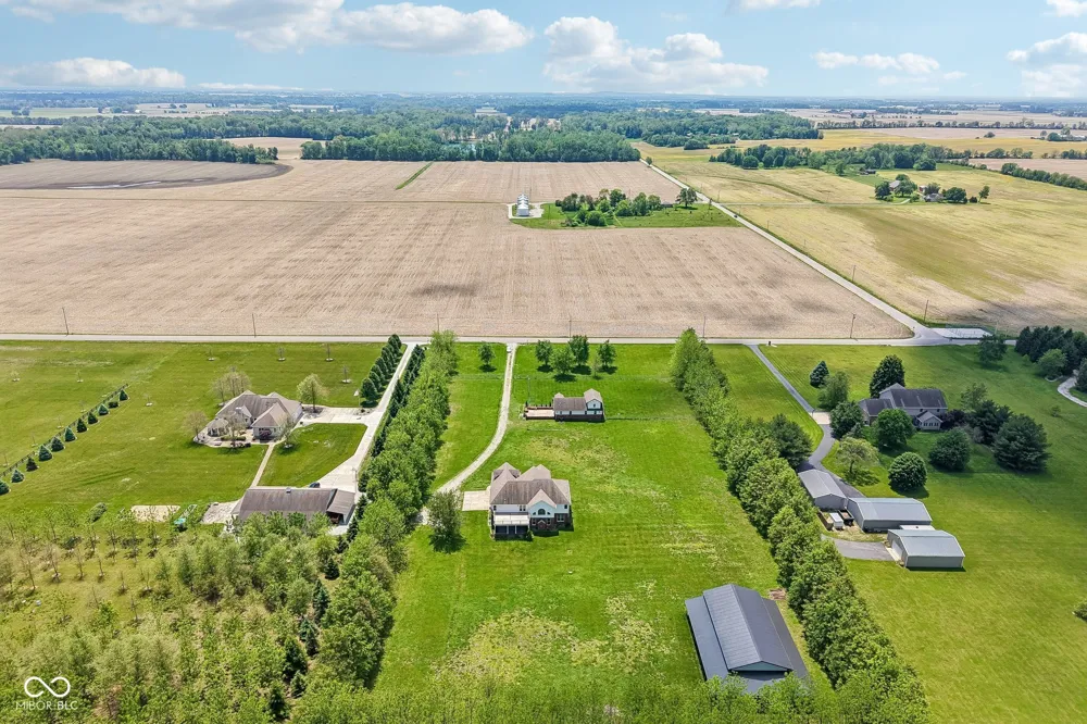 4450 W 300 Fairland, IN 46126