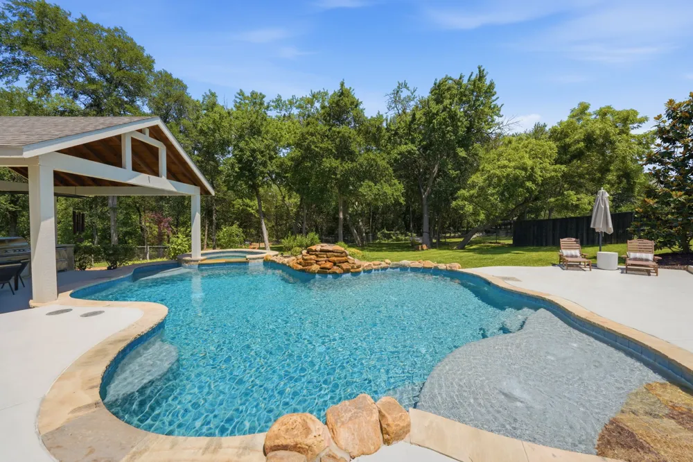 1860 Mary Lee Lane Lucas, TX 75002