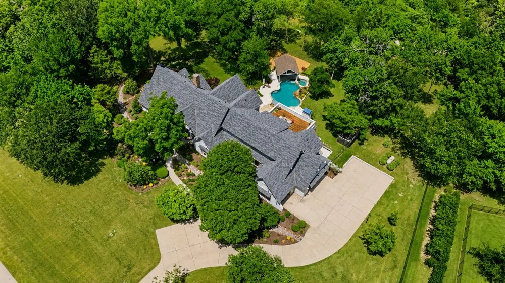 1860 Mary Lee Lane Lucas, TX 75002