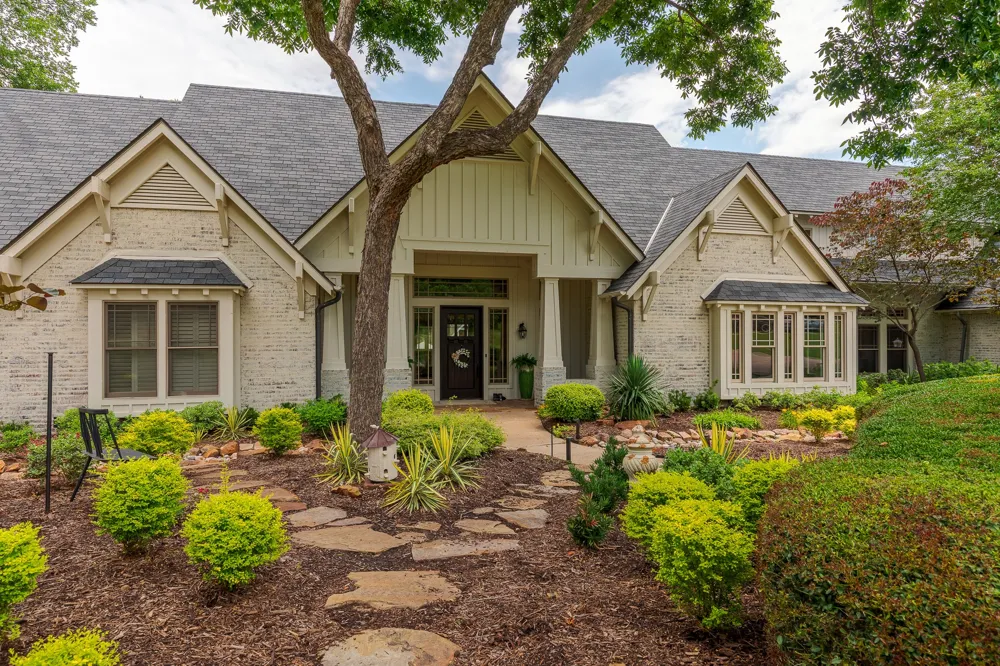 1860 Mary Lee Lane Lucas, TX 75002