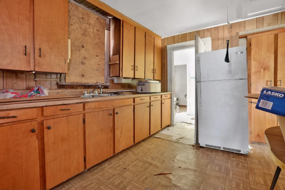 911 W Reagan Street Palestine, TX 75801