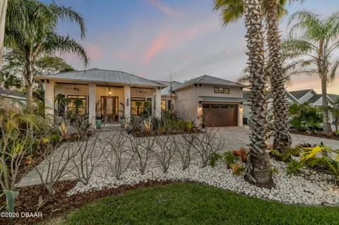 1502 Saxon Drive