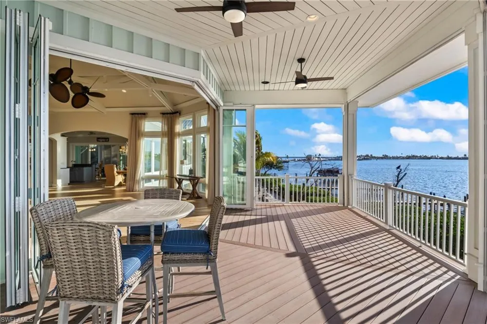 12271 Shoreview Drive Matlacha, FL 33993