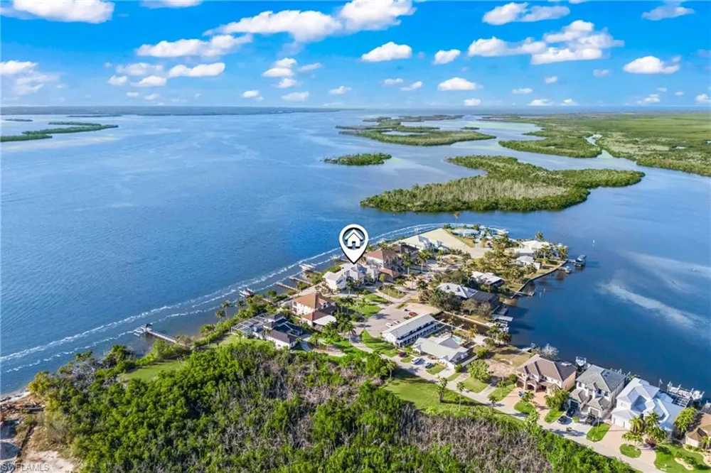 12271 Shoreview Drive Matlacha, FL 33993