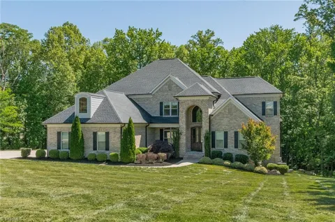 8220 Cedar Hollow Road