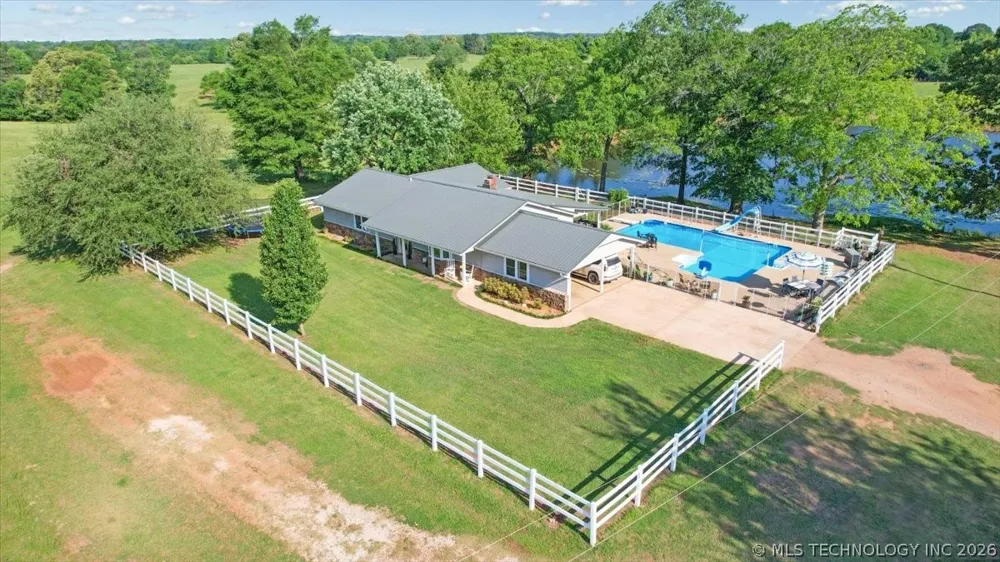 563 Black Tern Lane Idabel, OK 74745