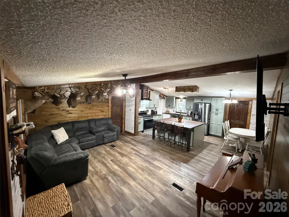 71 Ledford Ridge Lane Bakersville, NC 28705