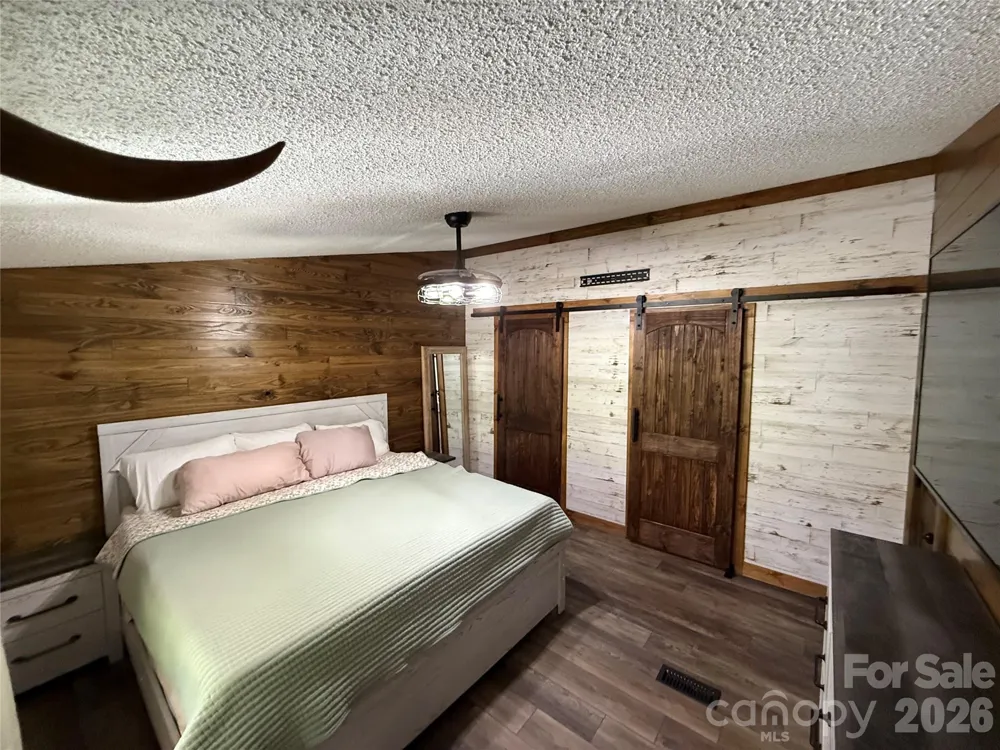 71 Ledford Ridge Lane Bakersville, NC 28705