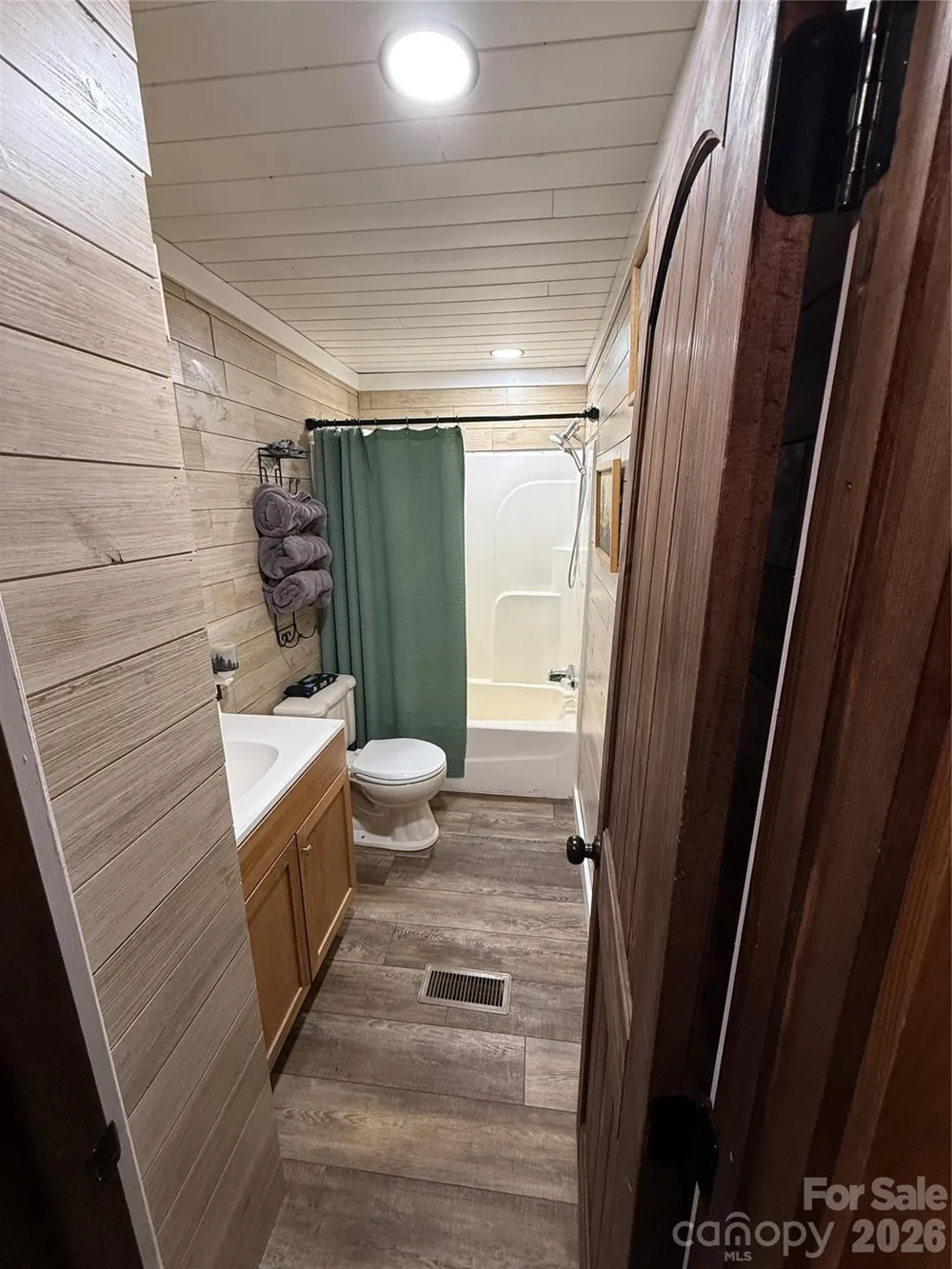 71 Ledford Ridge Lane Bakersville, NC 28705