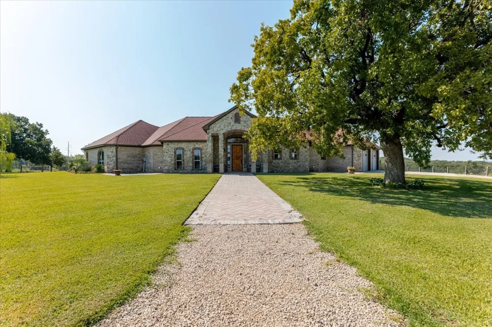 6721 FM 1810 Chico, TX 76431
