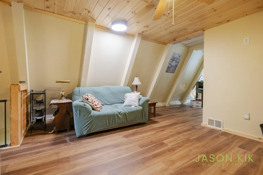 679 W Lincoln Avenue White Cloud, MI 49349