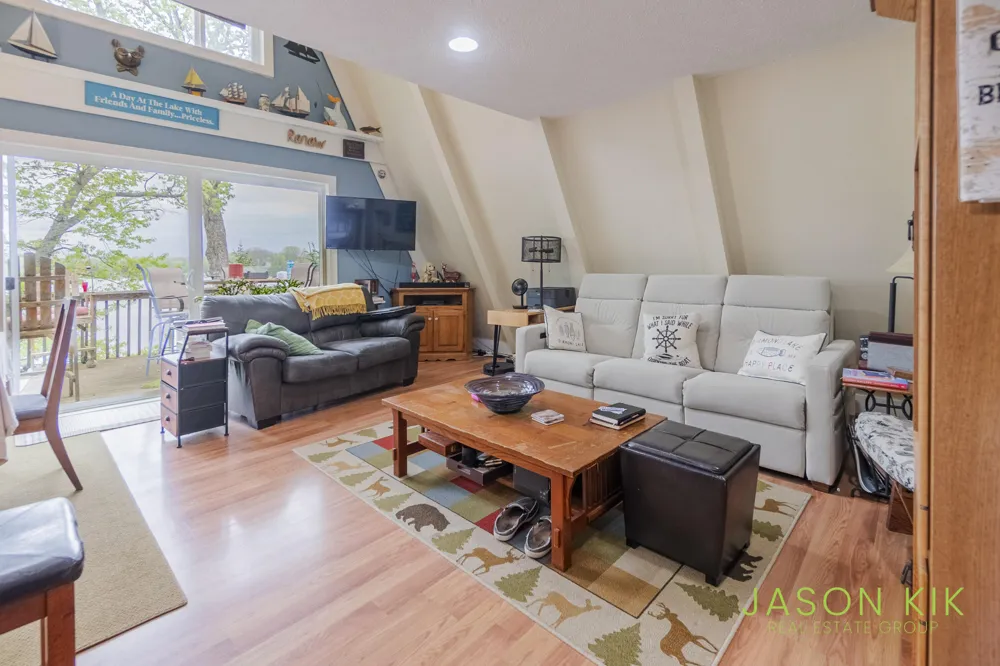 679 W Lincoln Avenue White Cloud, MI 49349