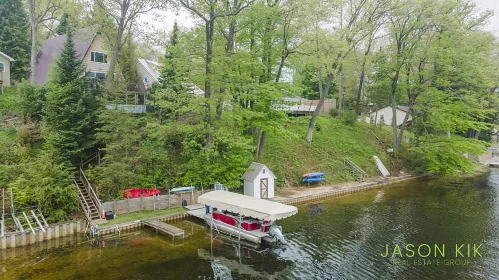679 W Lincoln Avenue White Cloud, MI 49349