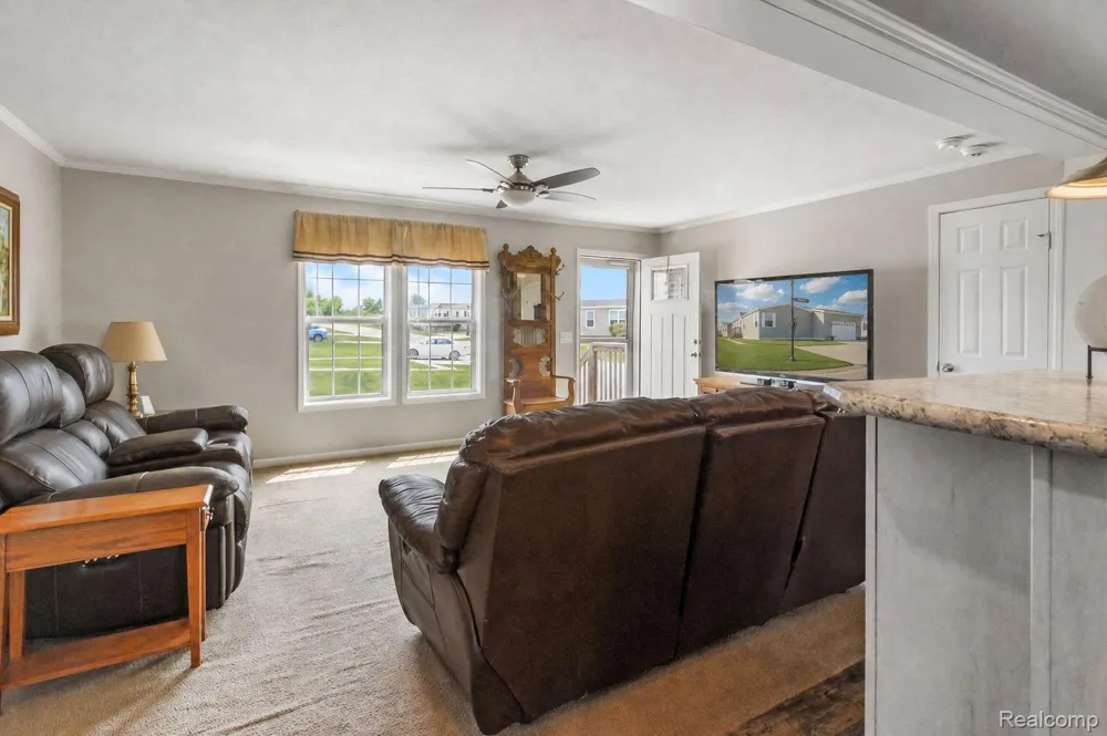 11166 Walden Court Green Oak Township, MI 48178