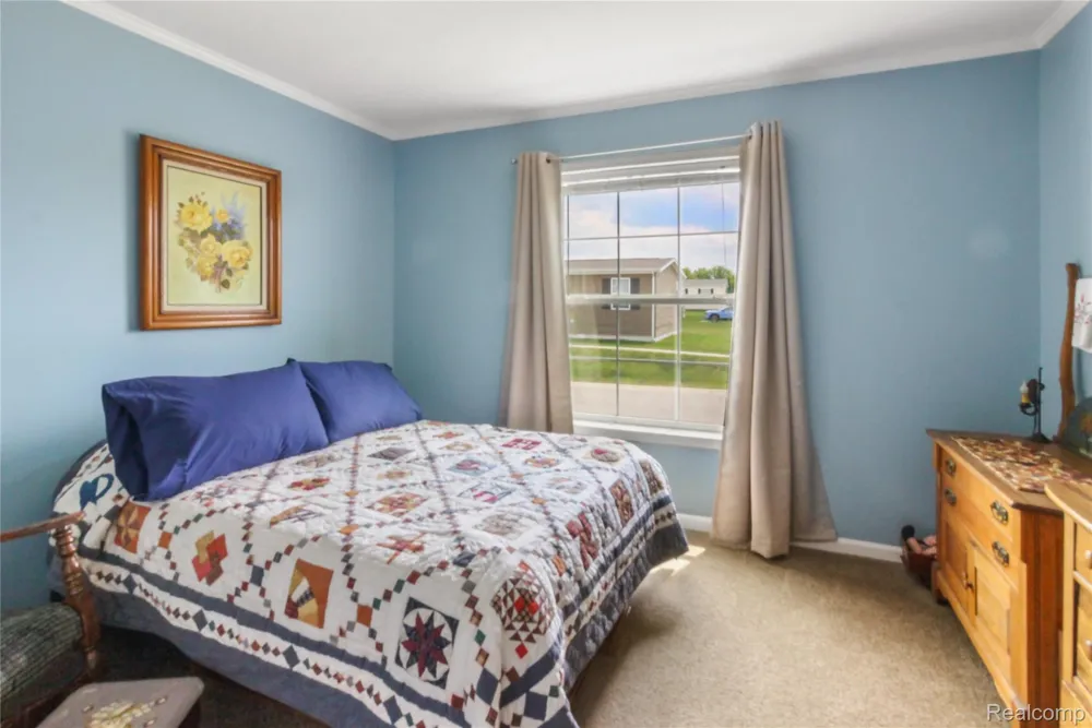 11166 Walden Court Green Oak Township, MI 48178