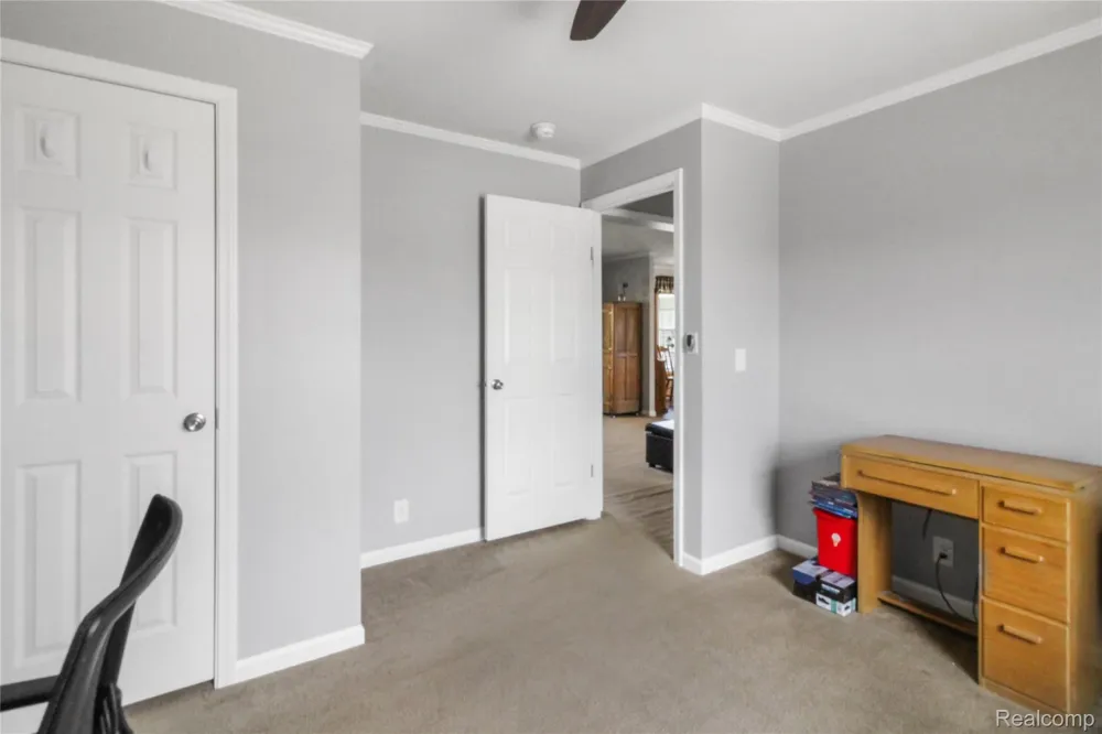11166 Walden Court Green Oak Township, MI 48178