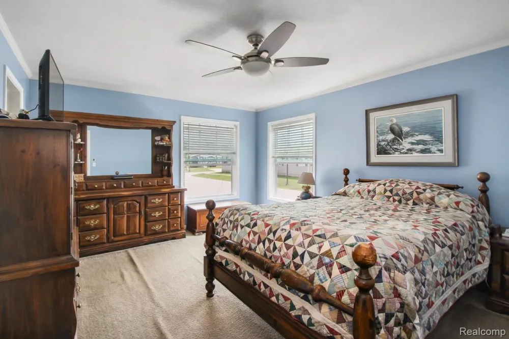 11166 Walden Court Green Oak Township, MI 48178