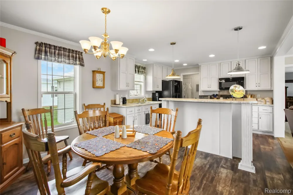 11166 Walden Court Green Oak Township, MI 48178