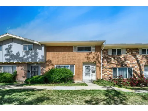 8783 Santa Fe Drive