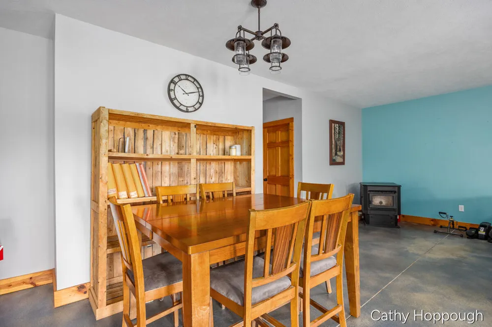 6521 Clinton Trail Campbell Township, MI 48815