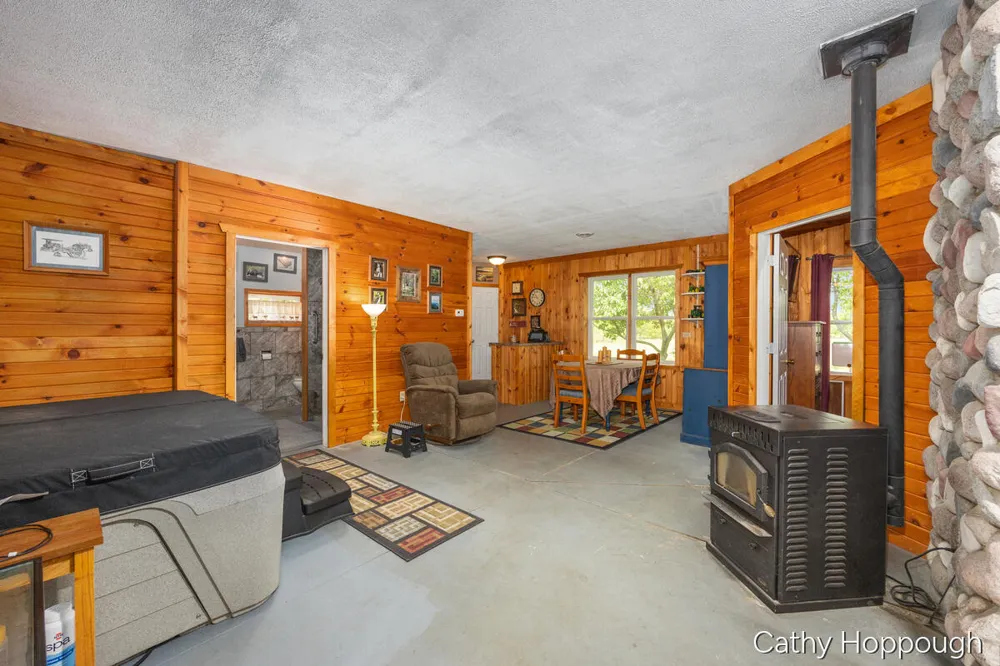 6521 Clinton Trail Campbell Township, MI 48815