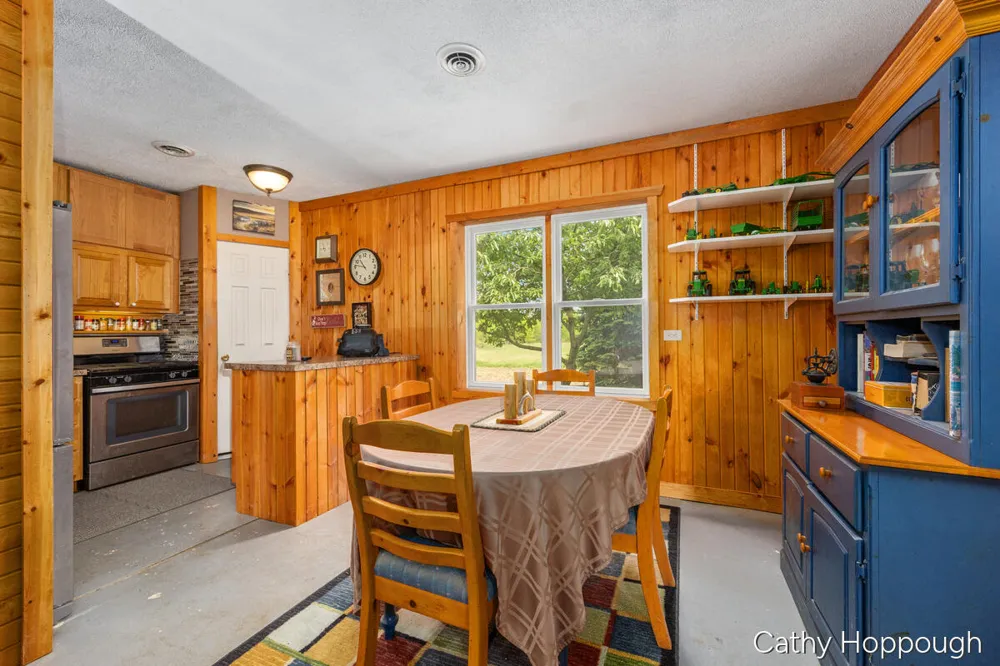 6521 Clinton Trail Campbell Township, MI 48815