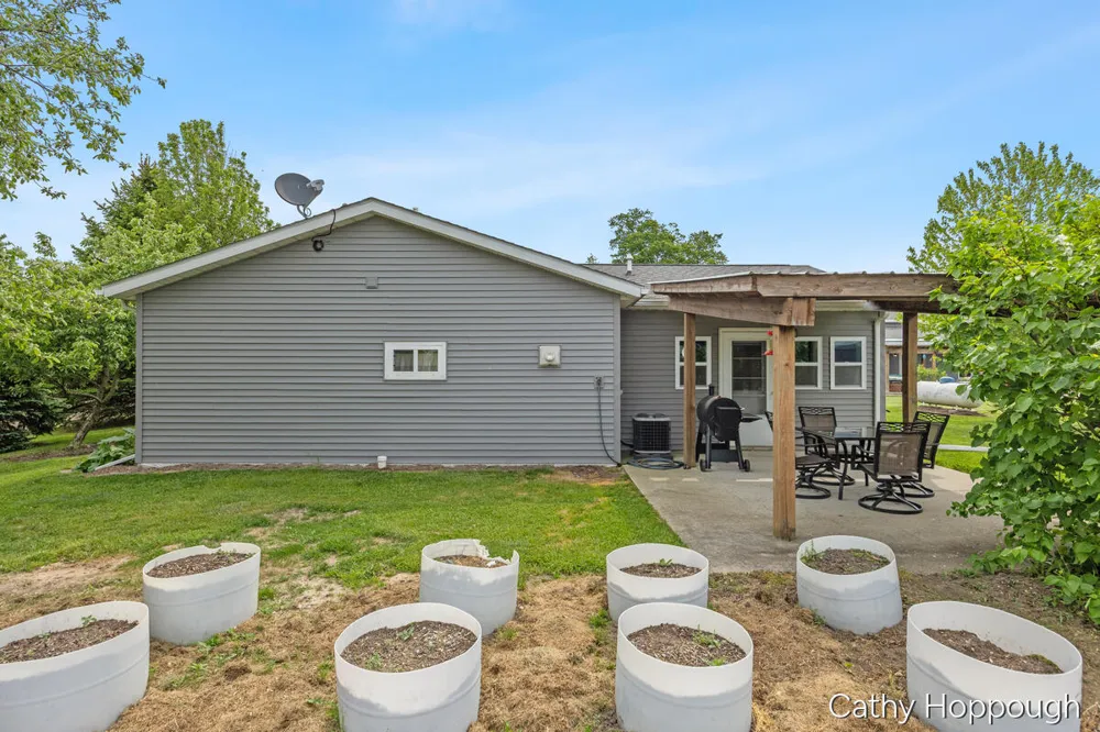 6521 Clinton Trail Campbell Township, MI 48815