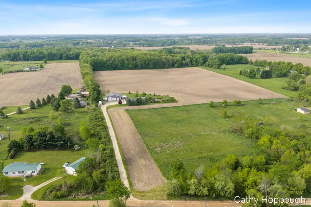 6521 Clinton Trail Campbell Township, MI 48815
