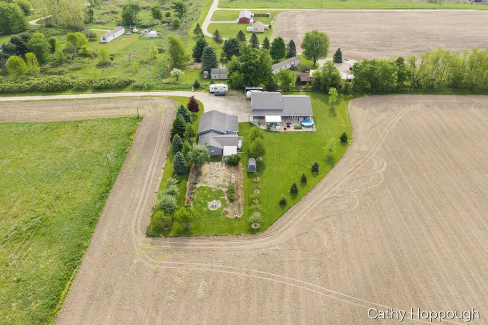 6521 Clinton Trail Campbell Township, MI 48815
