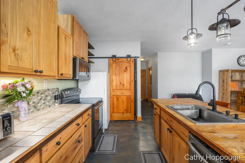 6521 Clinton Trail Campbell Township, MI 48815