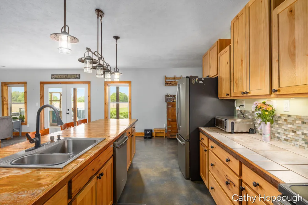 6521 Clinton Trail Campbell Township, MI 48815