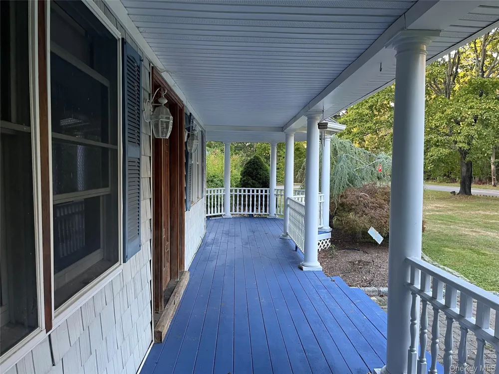 1799 Wading River Manor Road Wading River, NY 11792
