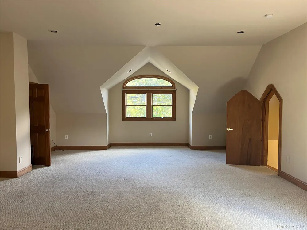 1799 Wading River Manor Road Wading River, NY 11792