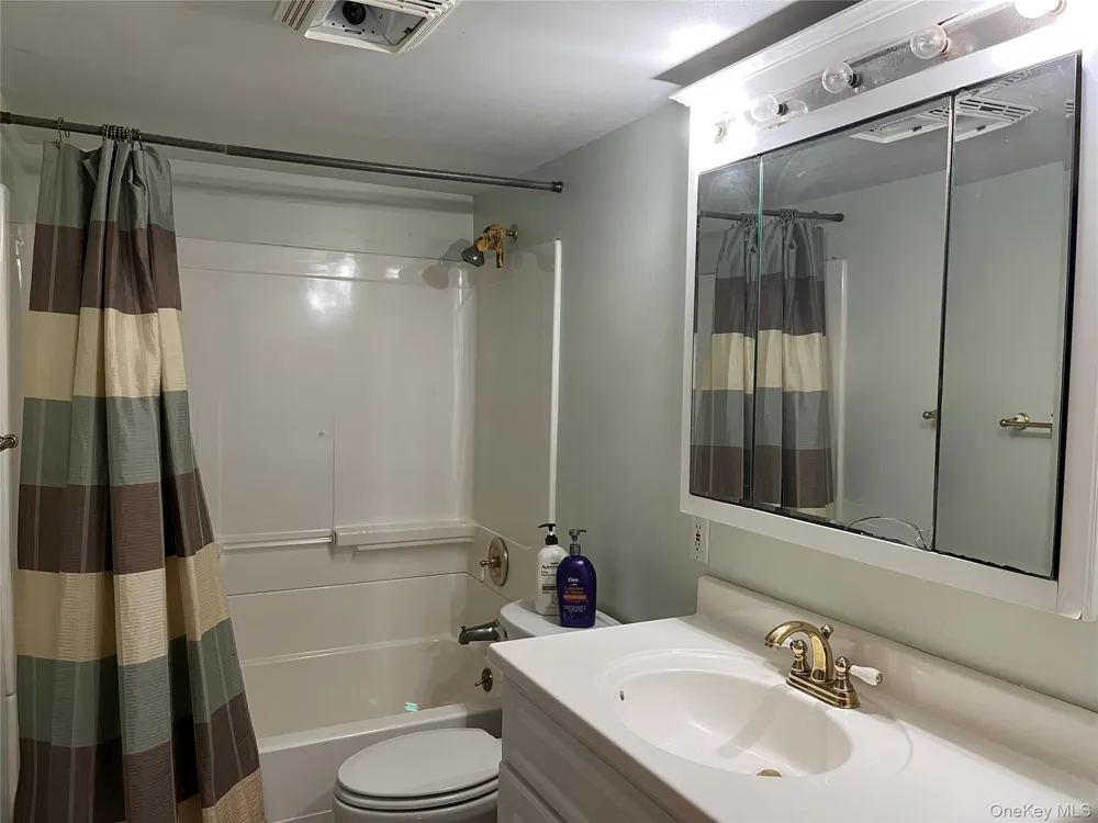 1799 Wading River Manor Road Wading River, NY 11792