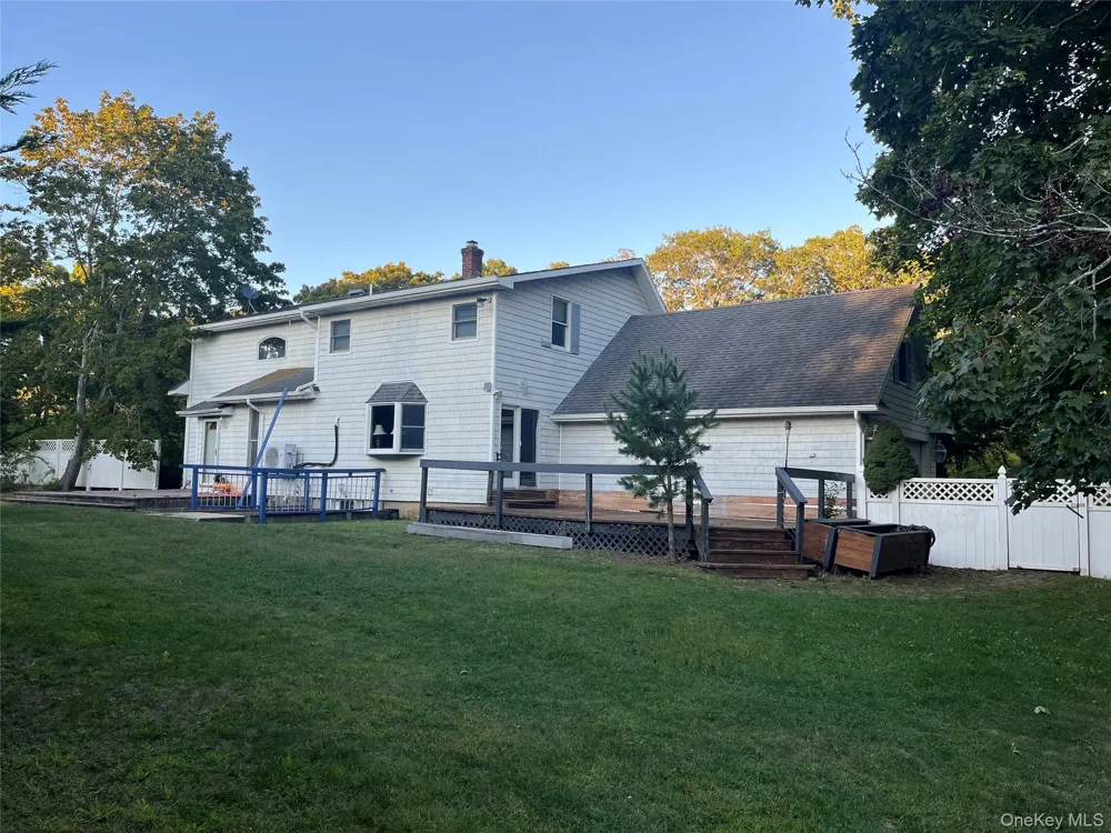 1799 Wading River Manor Road Wading River, NY 11792